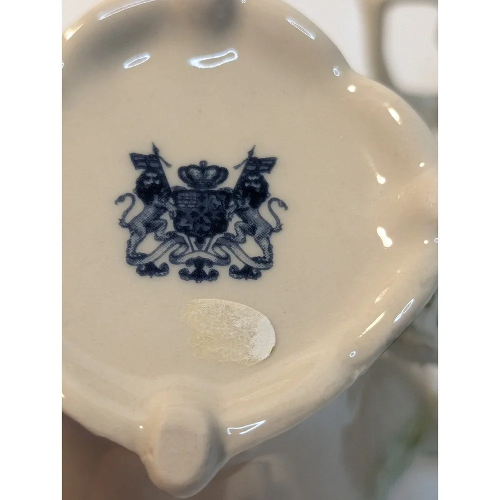 Victorian porcelain‎ floral cream and sugar